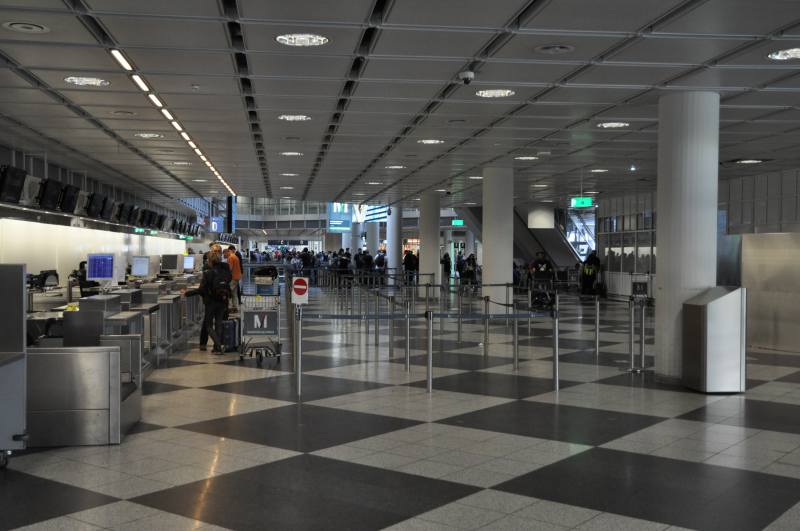 da-geht-noch-was-flughafen_münchen-a4 02238 d139