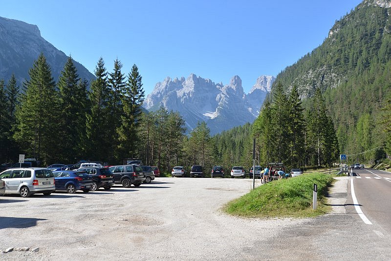 honig-im-kopf-duerrensee-parkplatz-a 2