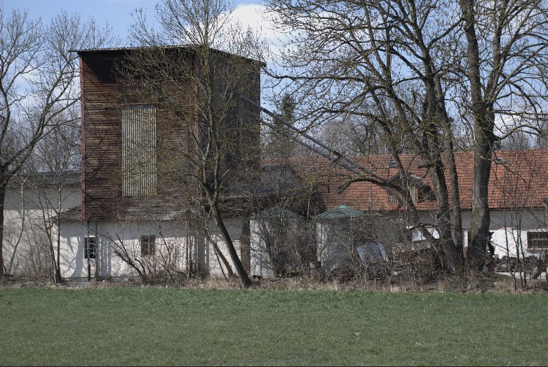 wfsilt_drehort_garching_13_jüngste_jüngstes_gericht_wer_früher_frueher_stirbt_ist_länger_laenger_tot_film_location_filmlocation_25-3-2007