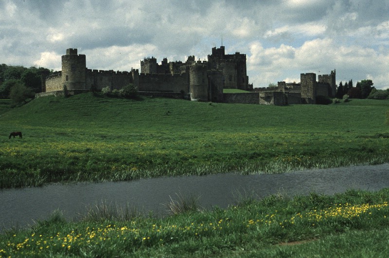 alnwick11_alnwick_castle