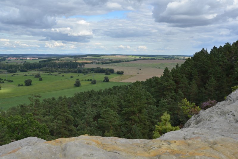 bibi-und-tina-2-teufelsmauer-hamburger-wappen-a_08